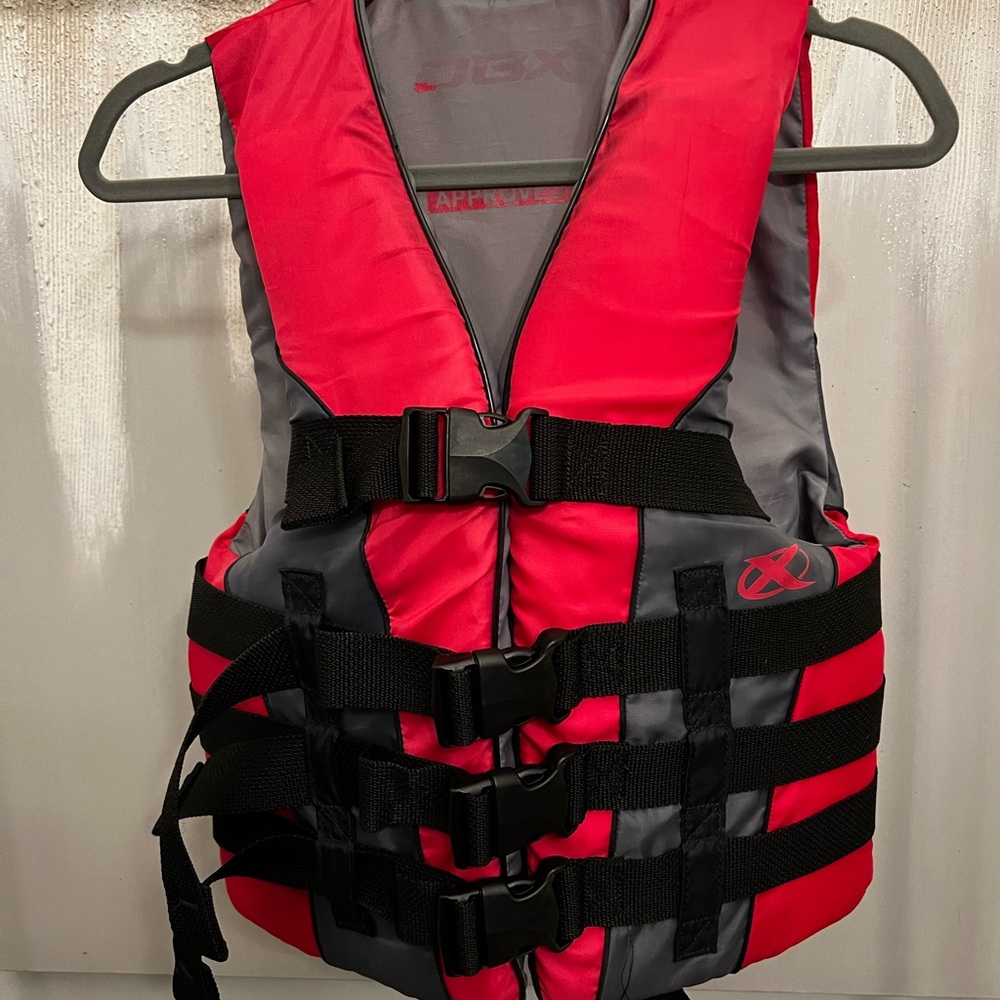Life Jacket XS - Picture 2 of 5